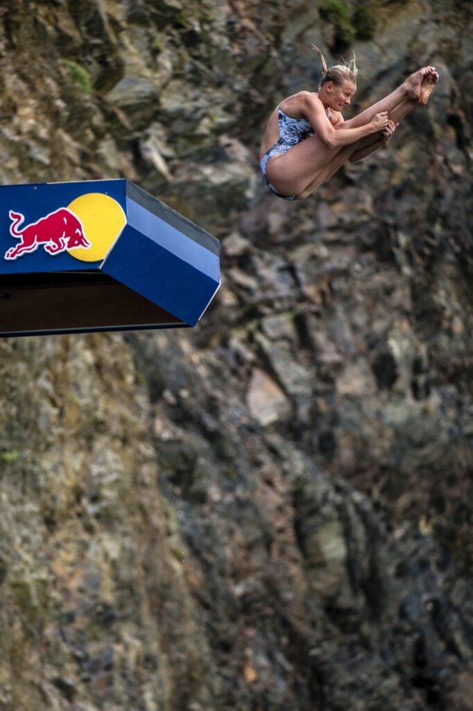 red-bull-cliff-diving-mostar_fot-olaf-pignataro_red-bull-content-pool_00985