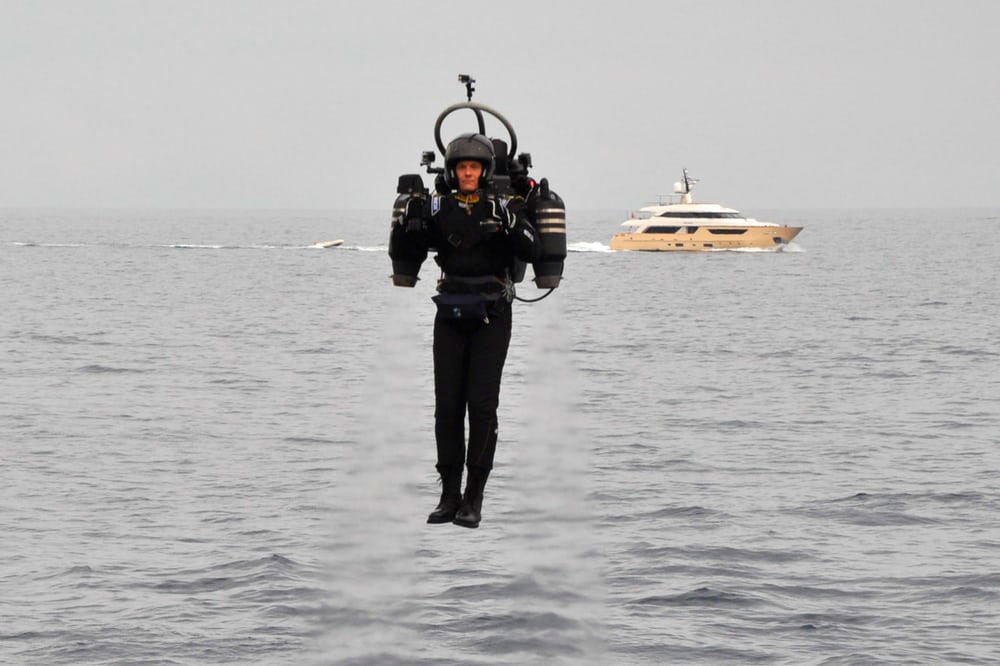 jb-10-jetpack-european-flights-on-sale-2www