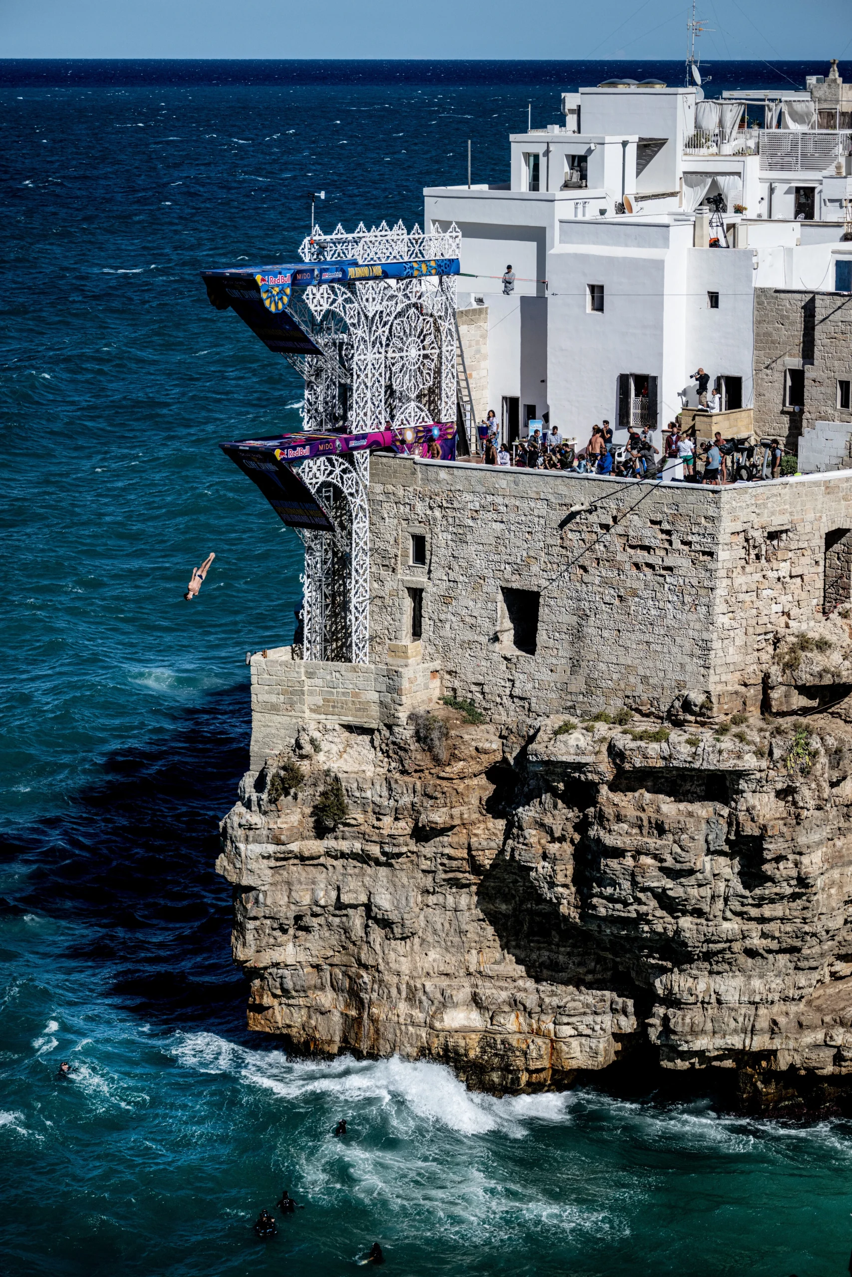 Red Bull Cliff Diving 2025 – Polignano areną walki o mistrzostwo i serca kibiców