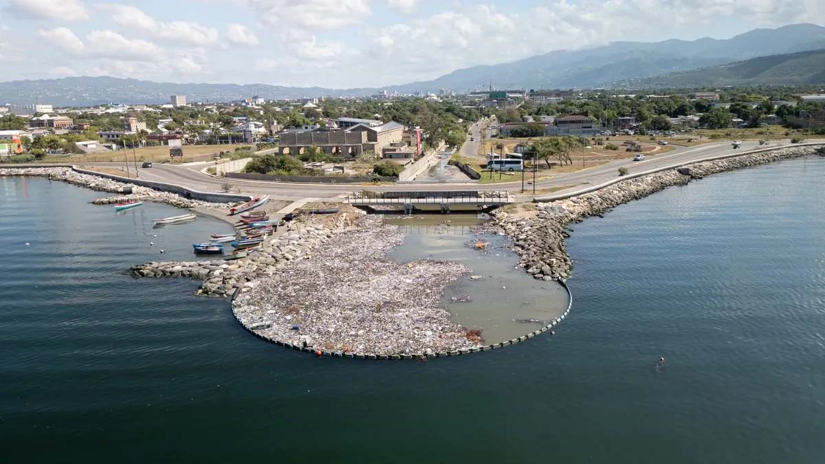 Organizacja Ocean Cleanup alarmuje - przez brak porozumienia na INC-5.2 zagrożone są oceany