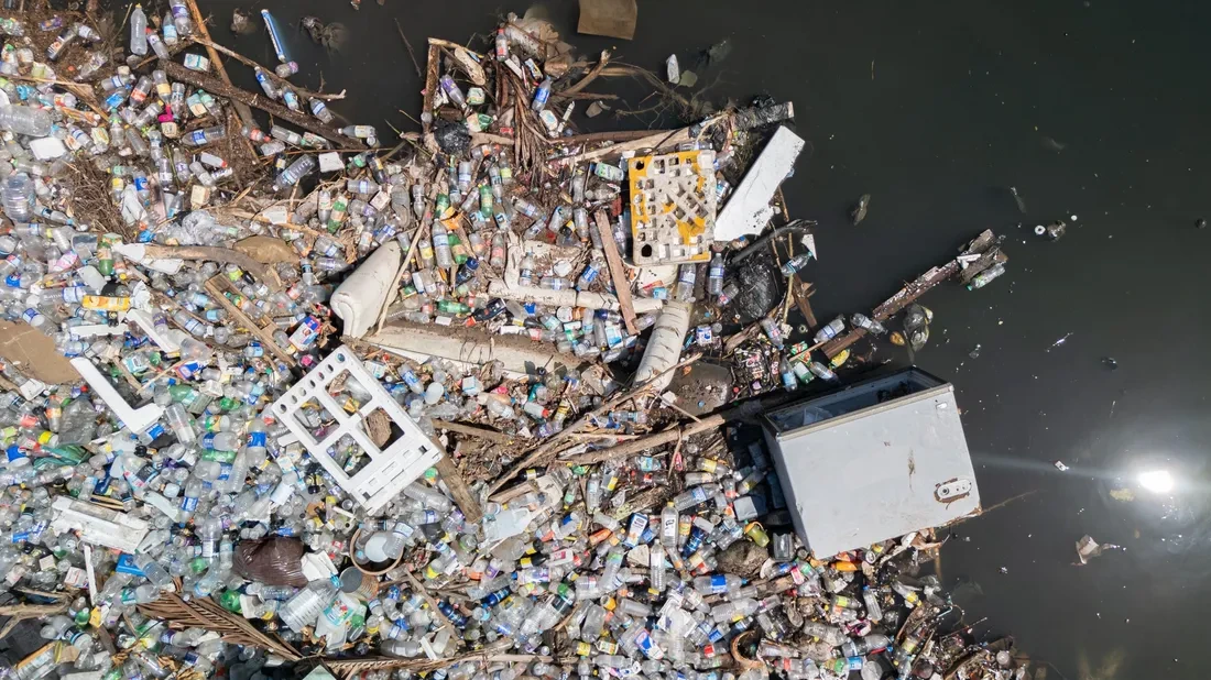 Organizacja Ocean Cleanup alarmuje - przez brak porozumienia na INC-5.2 zagrożone są oceany