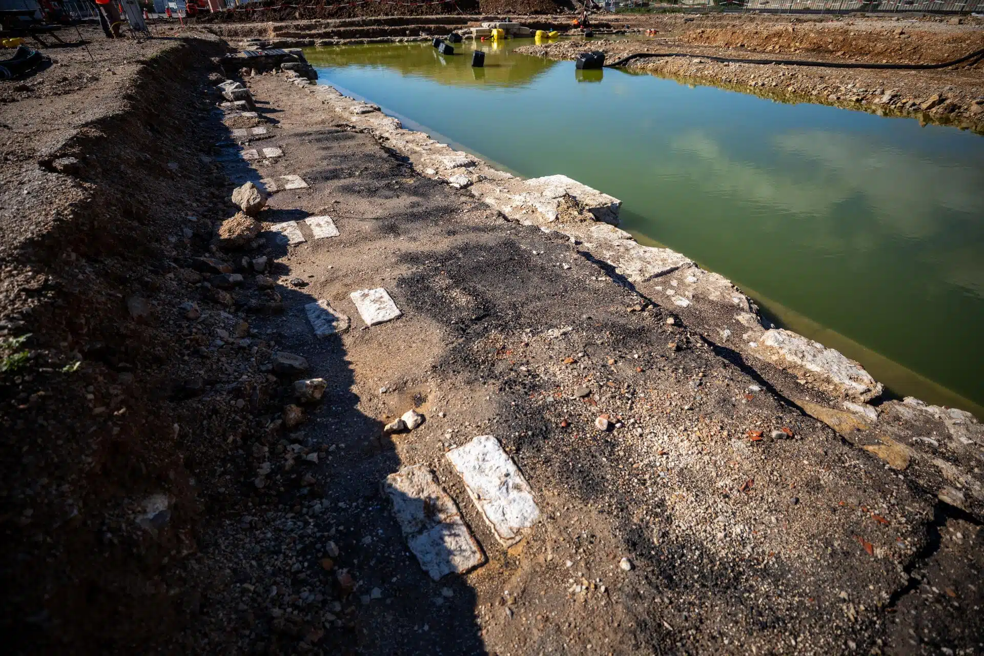 Pozostałości starożytnej osady nadmorskiej w Tulonie