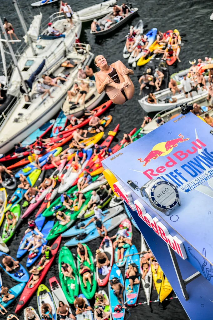 Rhiannan Iffland
Australijka Rhiannan Iffland skacze z platformy o wysokości 21,5 metra na kopenhaskiej operze podczas ostatniego dnia zawodów trzeciego etapu Red Bull Cliff Diving World Series w Kopenhadze w Danii, 27 czerwca 2026 r.