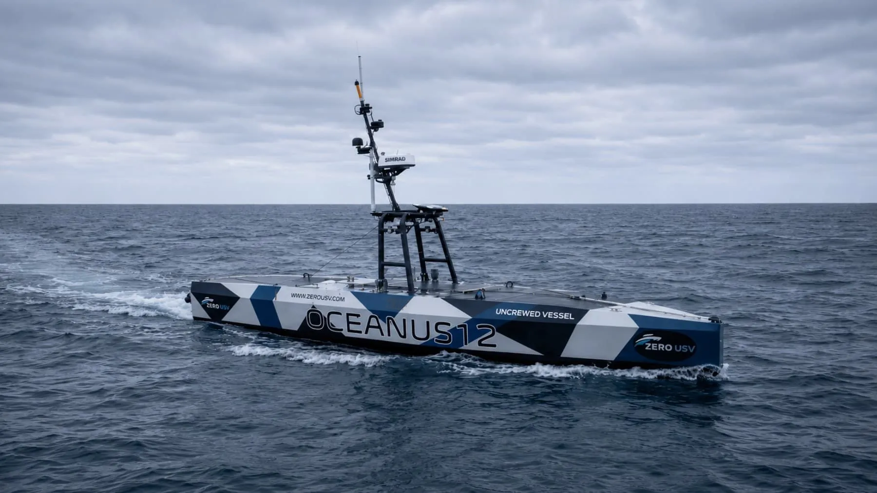 Oceanus12 to autonomiczna jednostka nawodna (USV), która może prowadzić długotrwałe misje bez załogi. Wykorzystuje się ją m.in. do monitorowania infrastruktury podmorskiej, badań oraz ochrony akwenów.